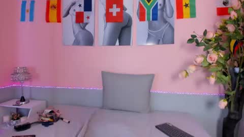 Stefany online show from July 11, 2:09 pm