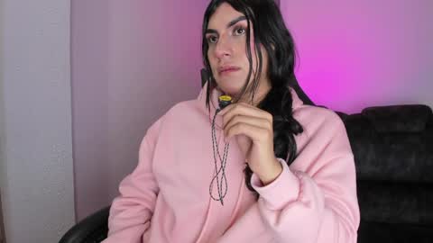 Stefany Bratz online show from May 7, 4:19 am