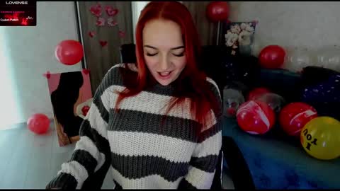 Snapshot of stella__cox chatting on February 16, 9:26 am Stella Cox online show from February 16, 9:26 am