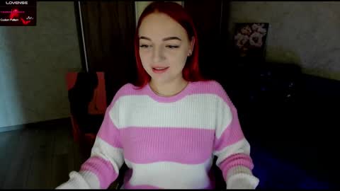 Snapshot of stella__cox chatting on February 1, 6:21 am Stella Cox online show from February 1, 6:21 am