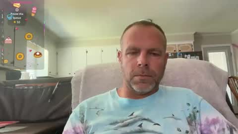 Stella and Mojo online show from March 28, 8:21 pm