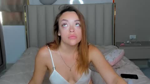 stella online show from March 5, 1:14 am