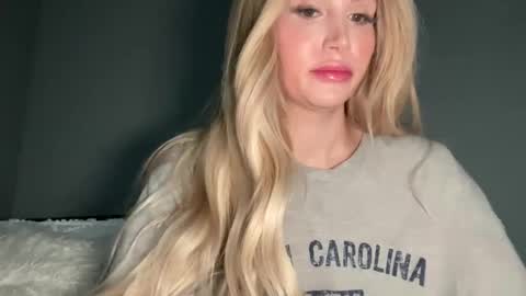 Stella Bella online show from February 9, 7:15 am