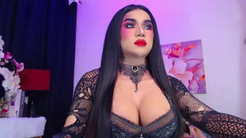 CALL ME STELLA online show from July 18, 9:00 am