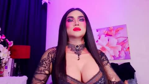 CALL ME STELLA online show from July 14, 8:30 am