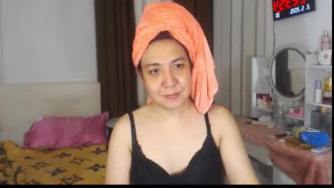 Stella online show from May 1, 6:24 pm