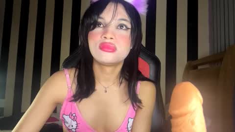 stellapapillon online show from March 16, 2:26 am