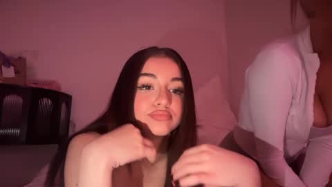 stellapearl online show from October 8, 8:37 pm