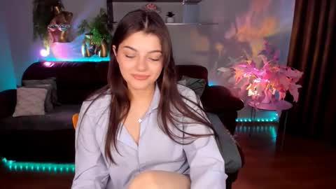 StellaRainbow online show from February 7, 7:44 am