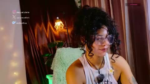 stellart_ online show from June 20, 12:06 am
