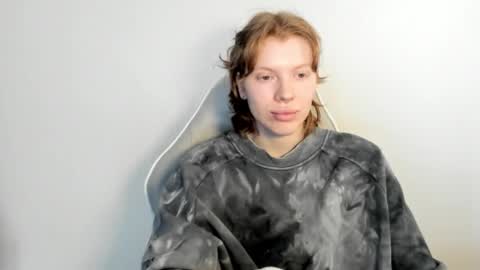 S T E L L A online show from March 10, 9:57 am