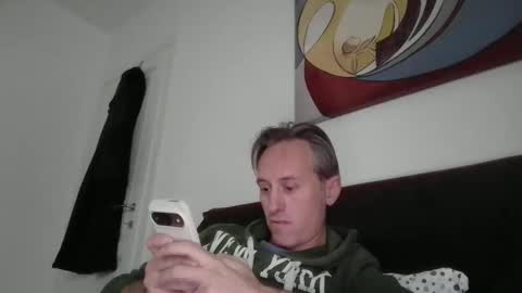 sten015 online show from January 8, 1:06 pm