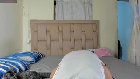 Stepcouple   online show from September 28, 10:19 pm