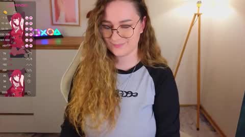 Snapshot of steph_sweet chatting on October 21, 10:02 pm Emma online show from October 21, 10:02 pm