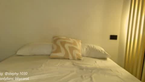 stephany online show from March 11, 5:32 am