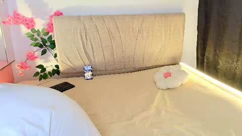 Emma online show from July 18, 2:35 am