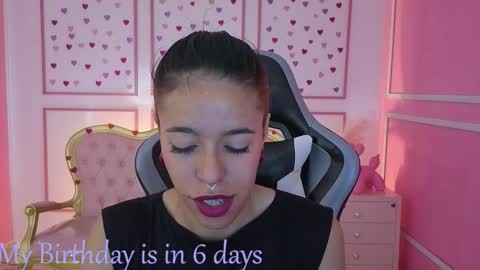 Stephania online show from October 11, 1:27 pm