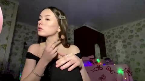 Stephani online show from February 24, 3:04 pm