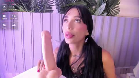 Stephany  online show from July 3, 5:51 pm