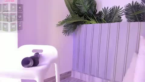 Stephany  online show from July 15, 10:25 pm