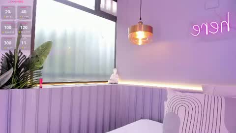 Stephany  online show from August 5, 4:37 pm