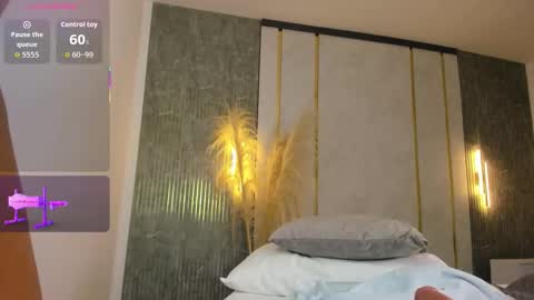 Snapshot of stephanya_ chatting on September 26, 8:06 pm S T E P H A N Y A online show from September 26, 8:06 pm