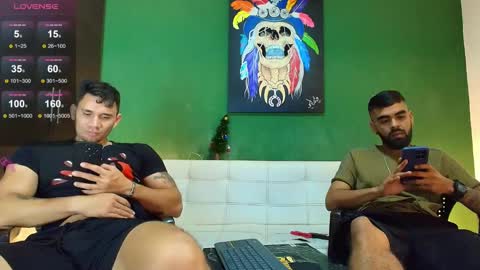    ................     online show from November 15, 10:33 pm