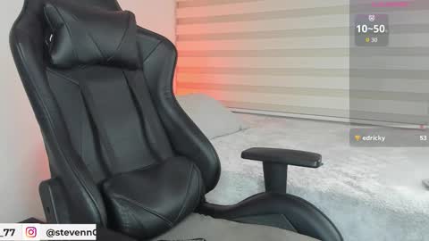 steveen_77_ online show from November 26, 1:14 am