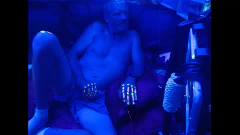 TheCapt. online show from March 29, 6:04 am