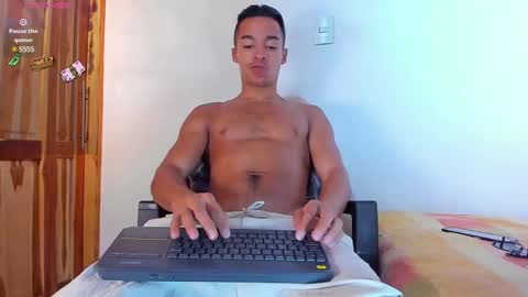 steven_modelo69 online show from February 26, 1:57 am