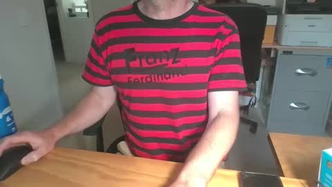 SteveTheTigerr online show from January 19, 4:44 am