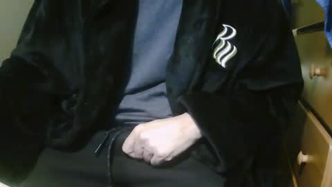 Chillguy online show from January 9, 5:02 am