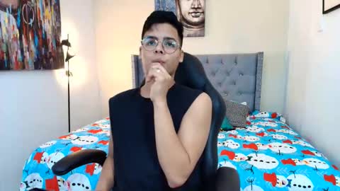 stewart online show from December 4, 2:33 am