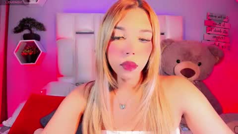 Snapshot of steyseequeen chatting on September 17, 1:09 am Steisee Reyes online show from September 17, 1:09 am