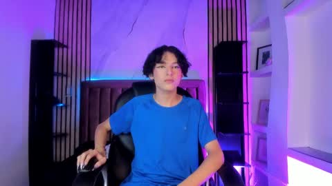 Sthepano  online show from May 5, 3:46 am