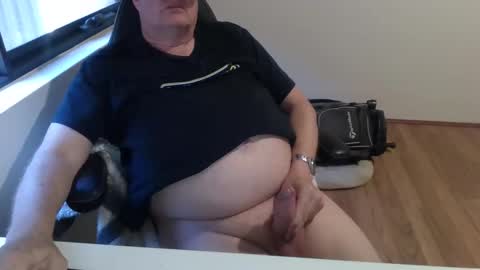 stiffyman55 online show from November 3, 4:46 am