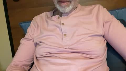 Stillbad2 online show from December 13, 7:53 pm