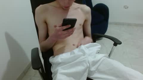 stiv_grant online show from March 8, 2:15 am