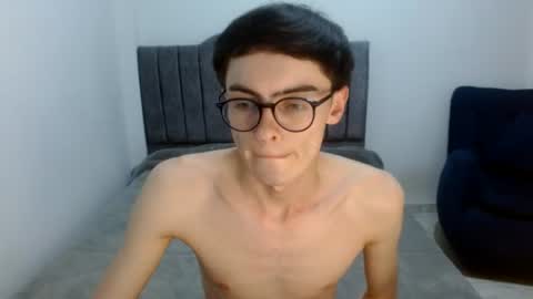stiv_grant online show from June 18, 11:43 pm