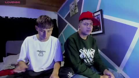 stiven and alex online show from February 20, 4:23 am