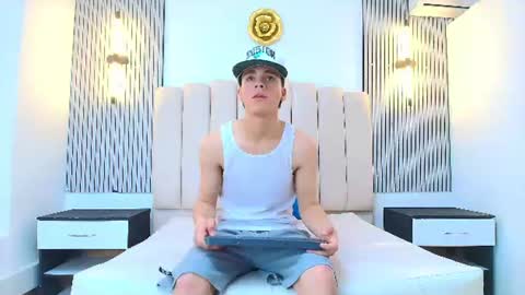 stiven_cooper2 online show from July 8, 12:52 pm