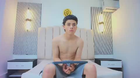 stiven_cooper2 online show from June 18, 12:21 pm