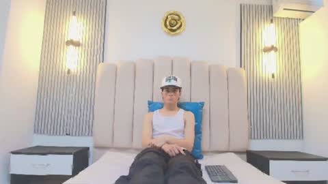 stiven_cooper2 online show from June 20, 12:22 pm