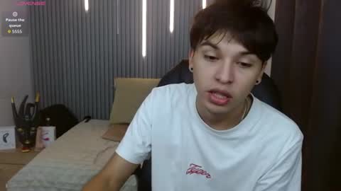 Stiwen online show from June 18, 1:49 pm