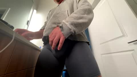 stlhotwifeguy online show from October 6, 5:20 pm