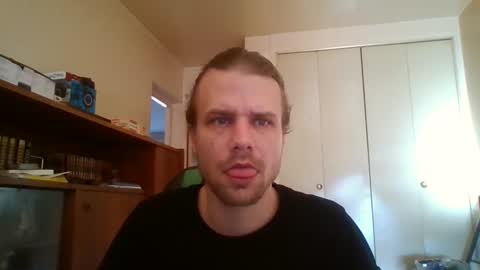 stockingsnfeet online show from April 28, 7:12 am