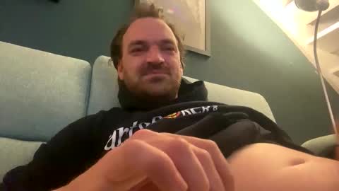 Stonerboner online show from May 17, 12:20 am