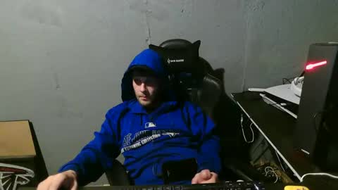 stonedpanda77 online show from December 26, 5:15 am