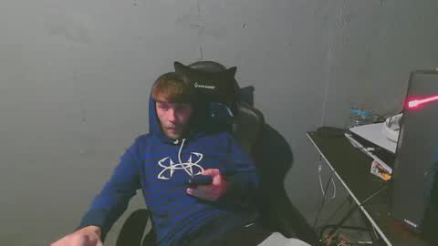 stonedpanda77 online show from January 11, 4:16 am