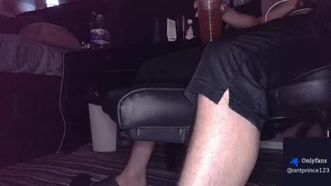 Snapshot of stoner394 chatting on October 20, 11:21 pm stoner394 online show from October 20, 11:21 pm